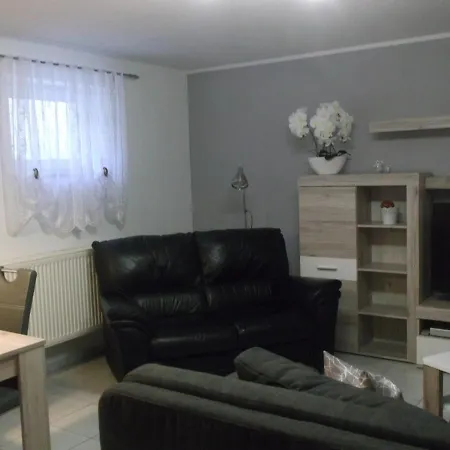 Haus Am Wald Apartament *