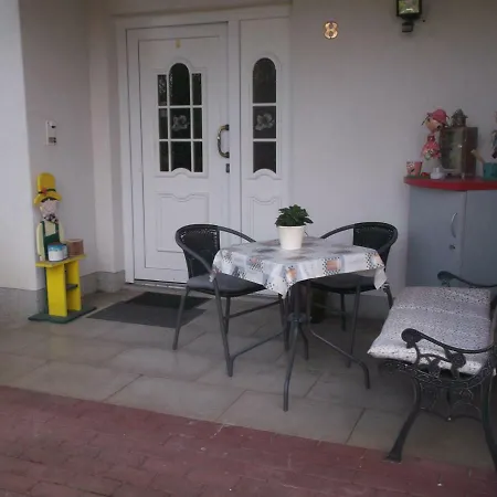 Haus Am Wald 아파트 Guhrow